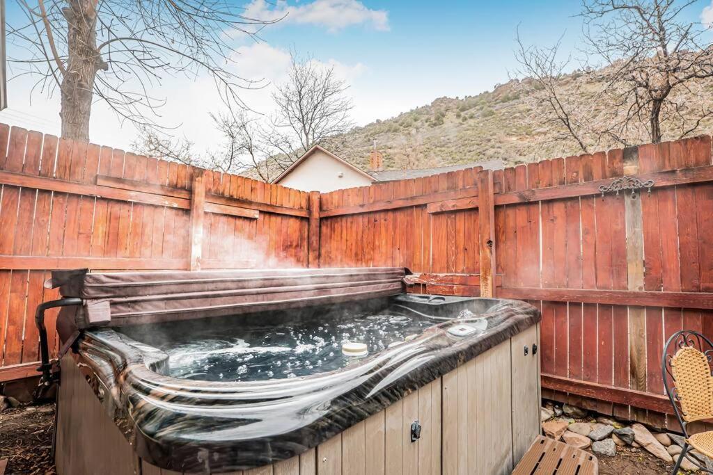 Cliff House Lodge And Hot Tub Cottages Morrison Exterior foto