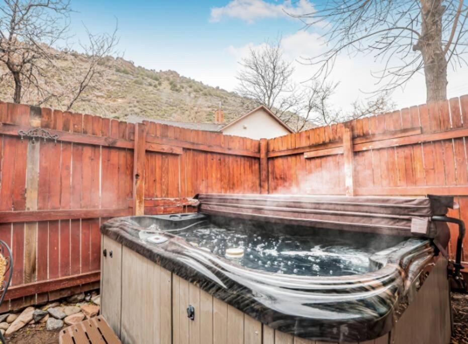 Cliff House Lodge And Hot Tub Cottages Morrison Exterior foto